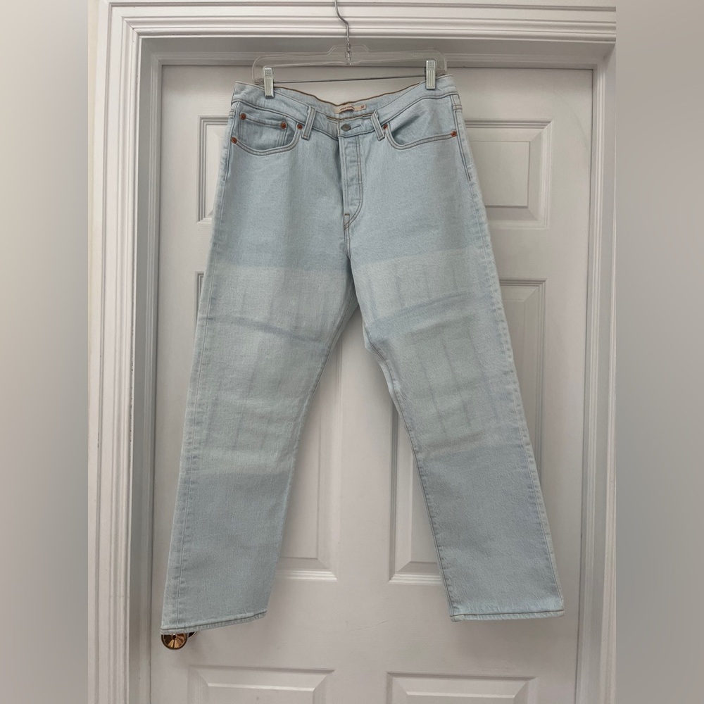 NWOT Levi’s Light Blue ladies Jeans